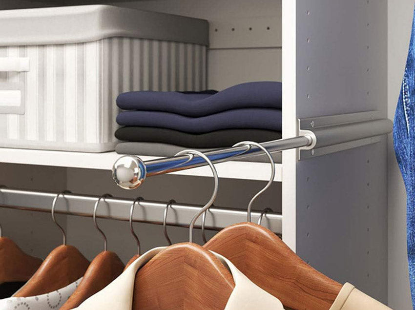 Pull-Out Clothes Valet